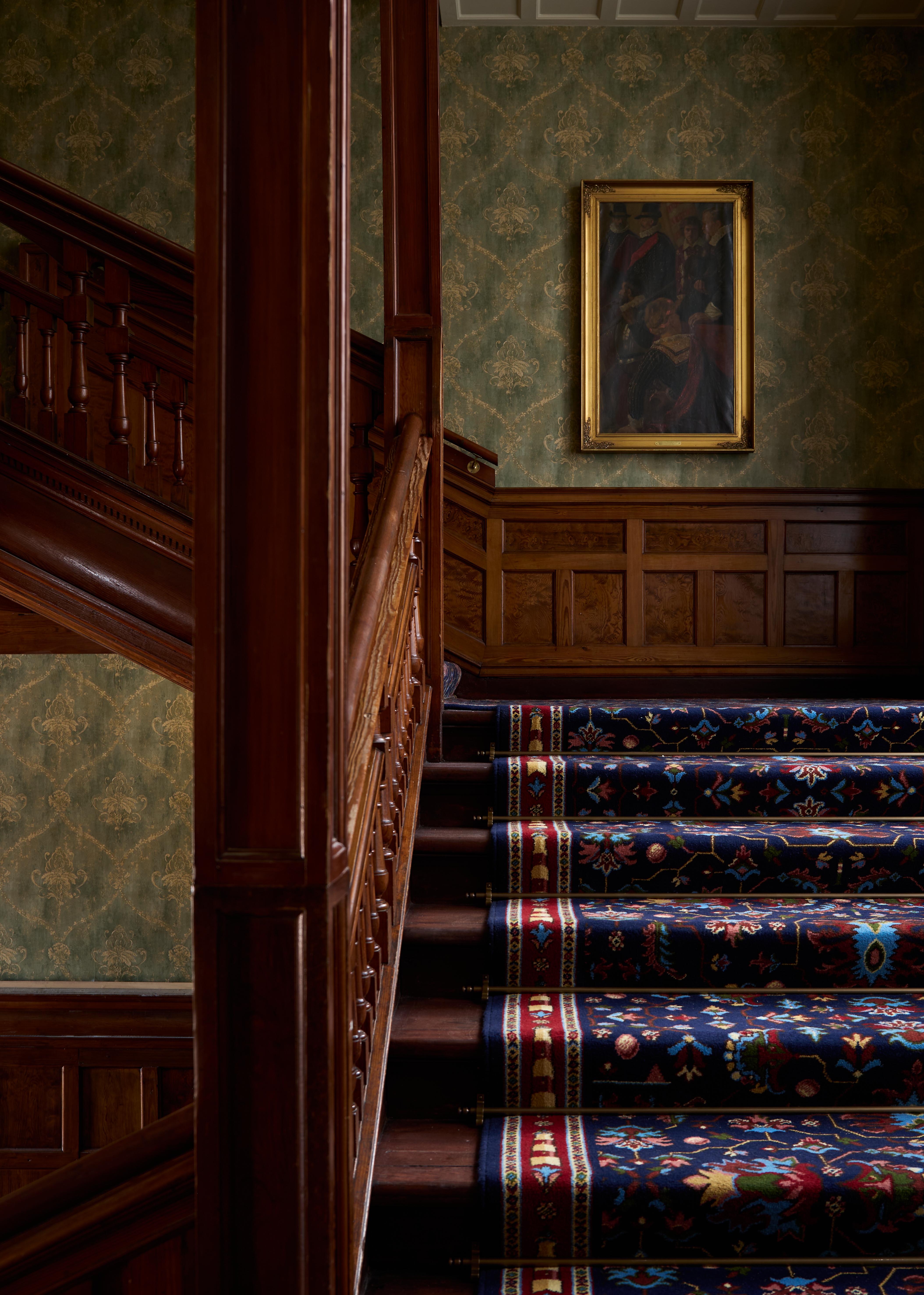Dornoch Station Hotel Ngoại thất bức ảnh The staircase